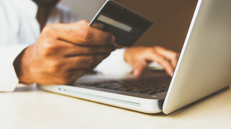 E-Ticaret Altyapısı: KOBİler İçin Kendi Sitem mi Pazar Yeri mi?
